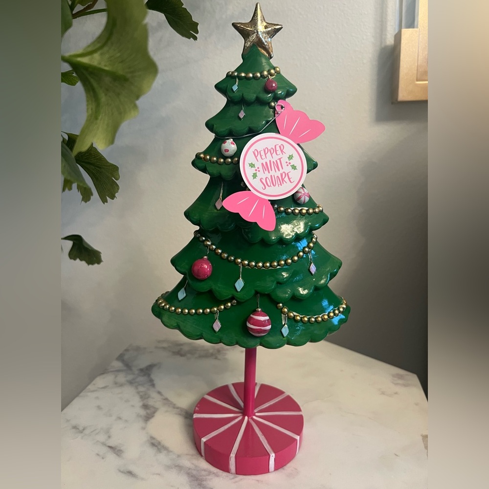 Peppermint Square Decorative Christmas Tree